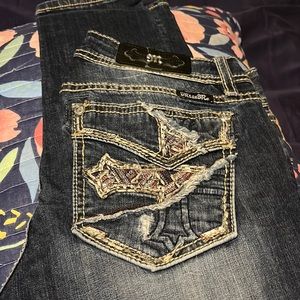 Beautiful Miss Me jeans barely used.